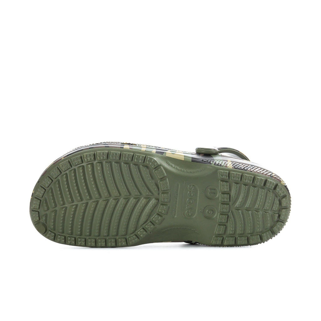 Crocs Men's Camo Classic Clog - Army Green / Multi