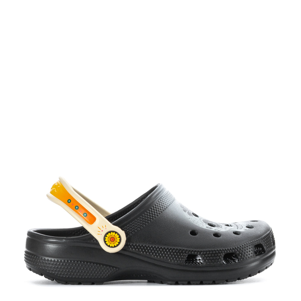 Crocs Women's Dia de Muertos Classic Clog - Black / White Skull Graphic